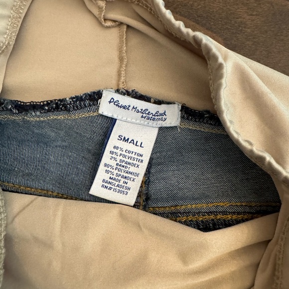 Planet motherhood maternity denim shorts size small - Picture 2 of 3